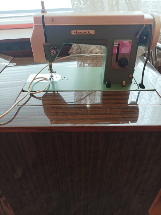 Шевна машина на ток