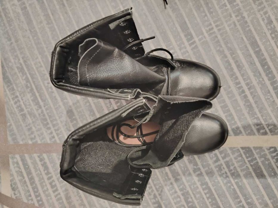 Продам берцы армейские 2пары