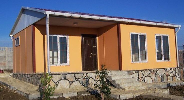 Vand case metalice din panouri sandwich 8x 10.5m