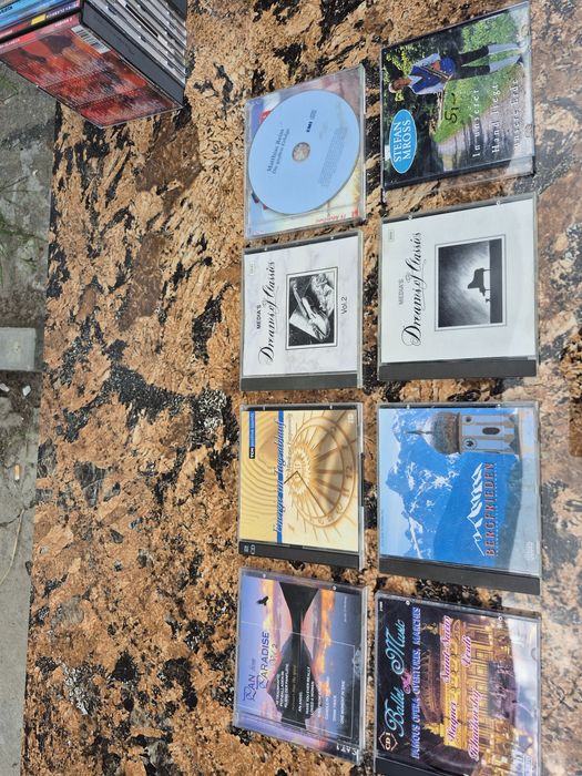 Vând Lot 40CD muzica clasica mixta straina artisti internationalii celebri