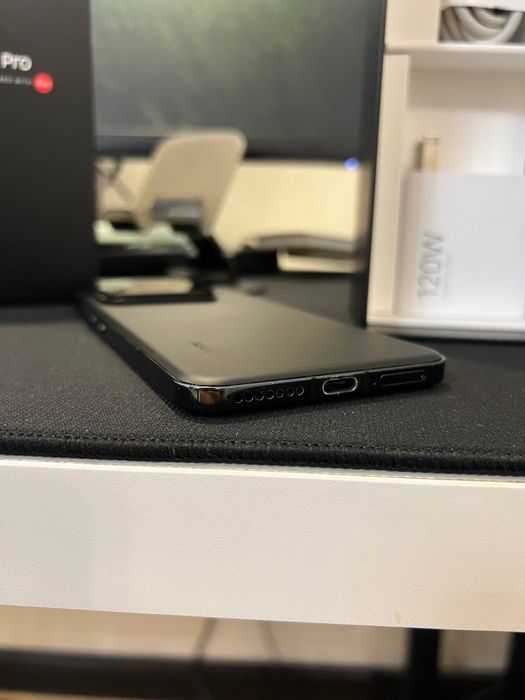 Продам xiaomi 14 pro