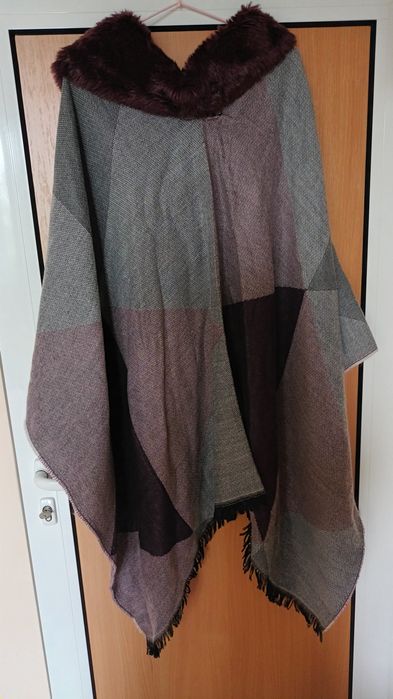 Красиво пончо за преходни сезони