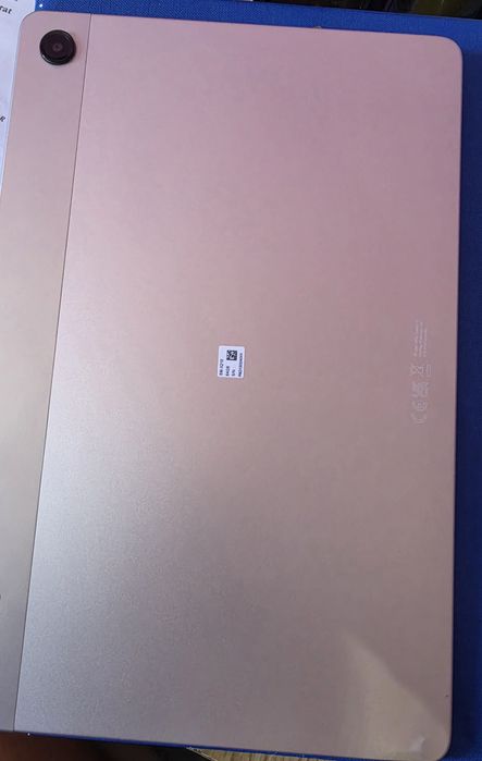Samsung Tab A9+.