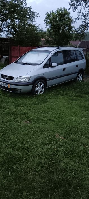 Vând mașina ne funcțională