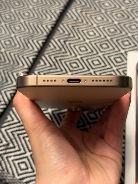 Iphone 16 pro max, desert titanium, 512 GB