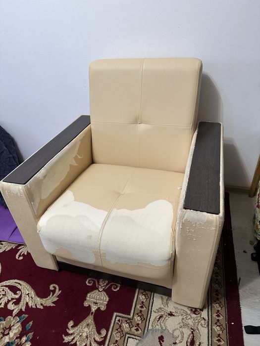 Отдам в дар стол и кресло