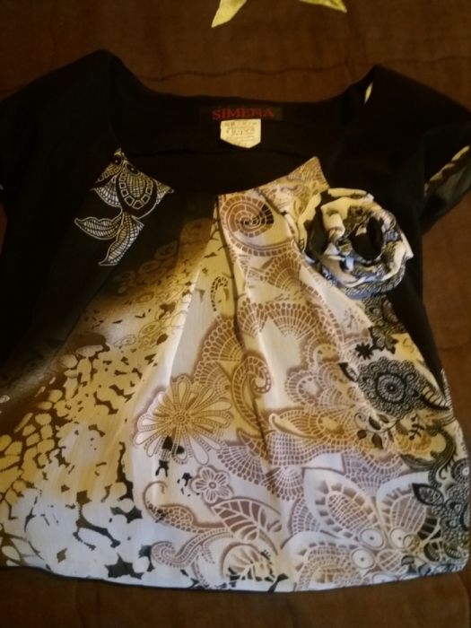 Дамска блуза 54 размер на Simena НОВА