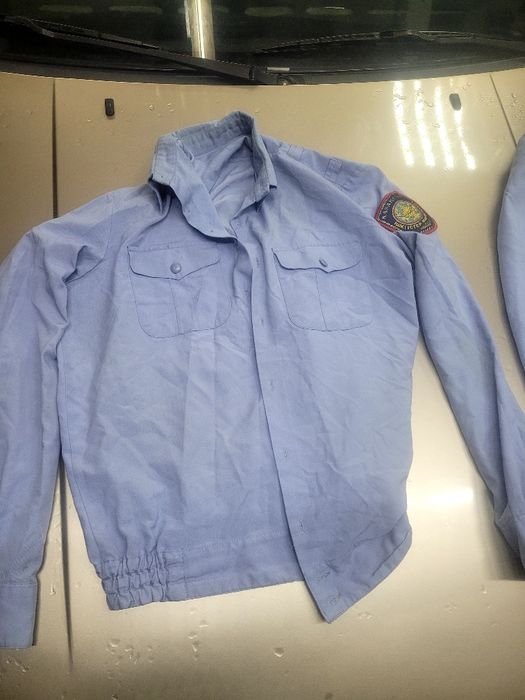 Продам рубашки синие