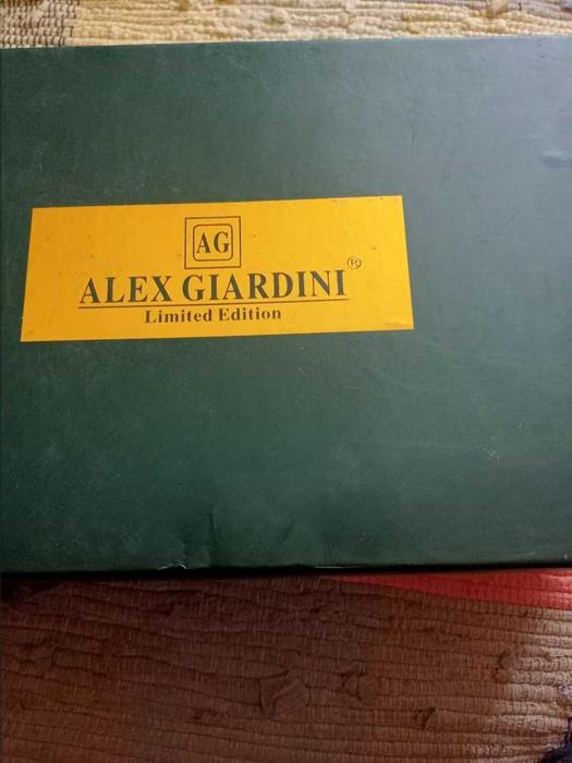 Ботинки-туфли новые