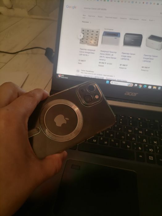 Продаётся почти новый Apple iPhone 13 midnight 128Gb АКБ 100 %