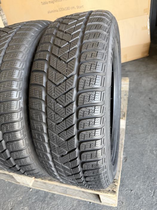 4 anvelope iarna 215/55/18 Pirelli DOT 4022 app noi!