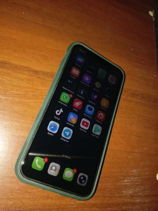 Айфон 11 сатылады сост шыттай