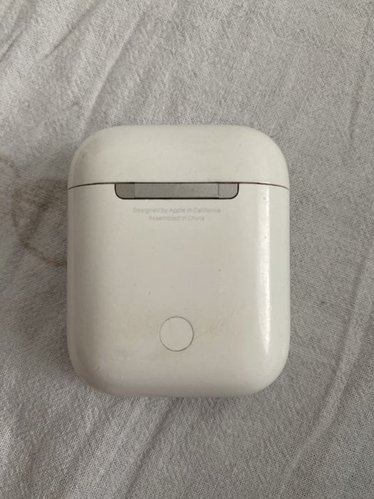 Кейс от оригинал айрподс 2