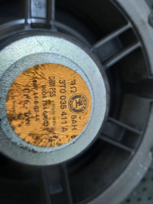 Boxa audio stanga spate skoda superb 2 3t facelift 3t0035411a