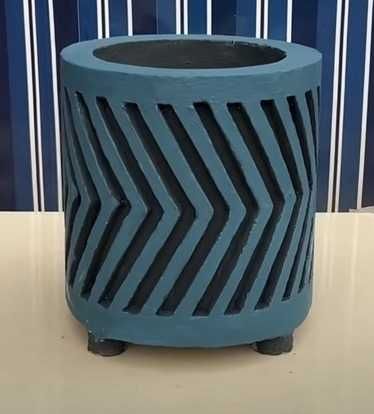 Ghivece pentru flori cu drenaj