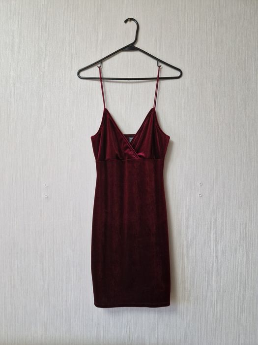 Платье М  бархат бордовое