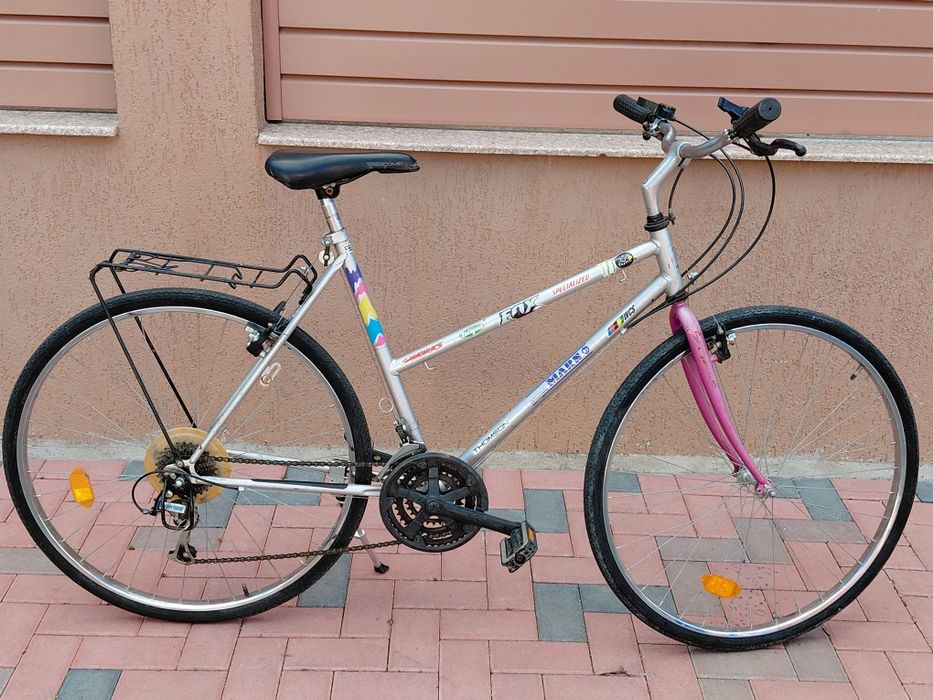 Vând bicicleta Dama.