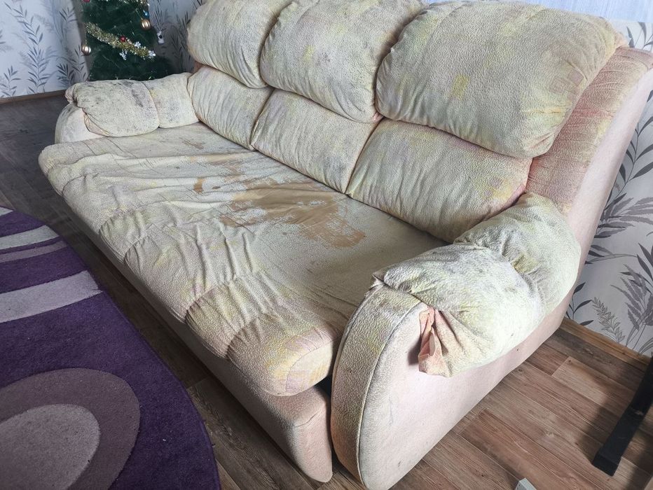 Продам диван (самовывоз)