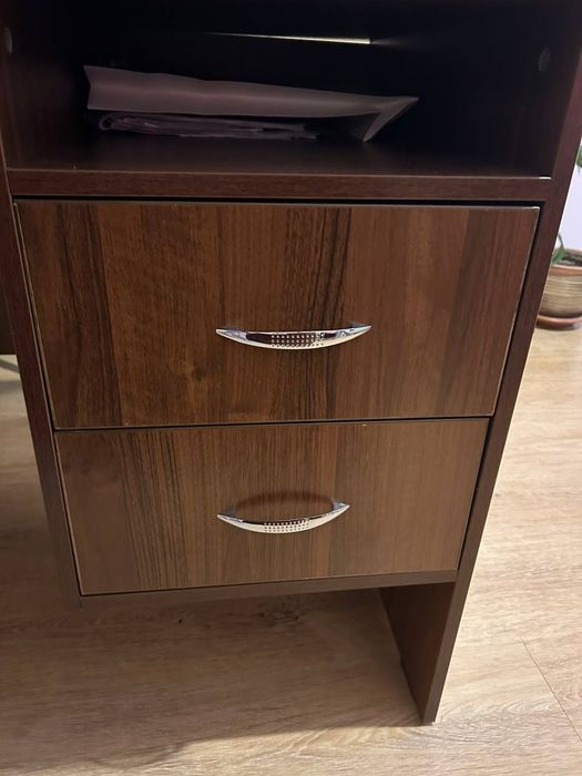 Продам письменный стол