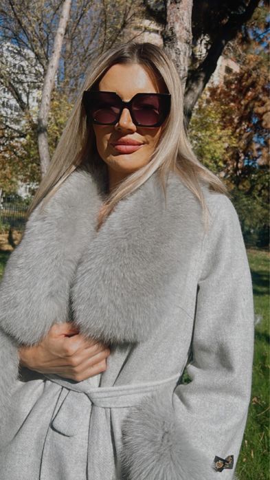 Palton Lana Alpaca Cu Blana De Vulpe gri ,rafinament si eleganta