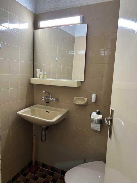 Дава се под наем Тристаен апартамент в София, Център - 65 кв.м за 598.23 € - Снимка #14
