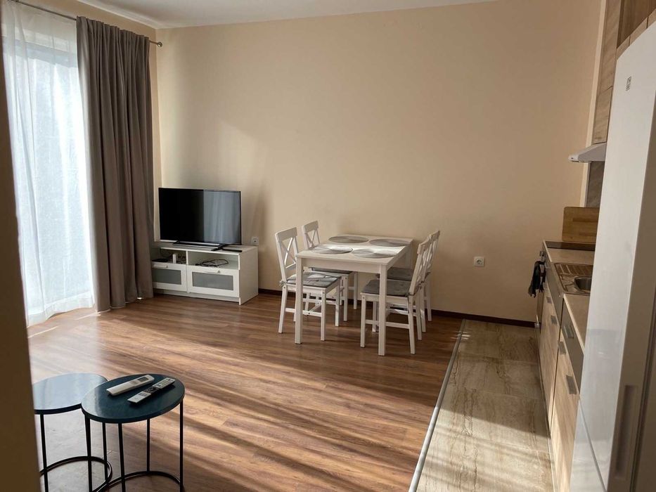 Дава се под наем Двустаен апартамент в София, Кръстова вада - 62 кв.м за 484.5 € - Снимка #2