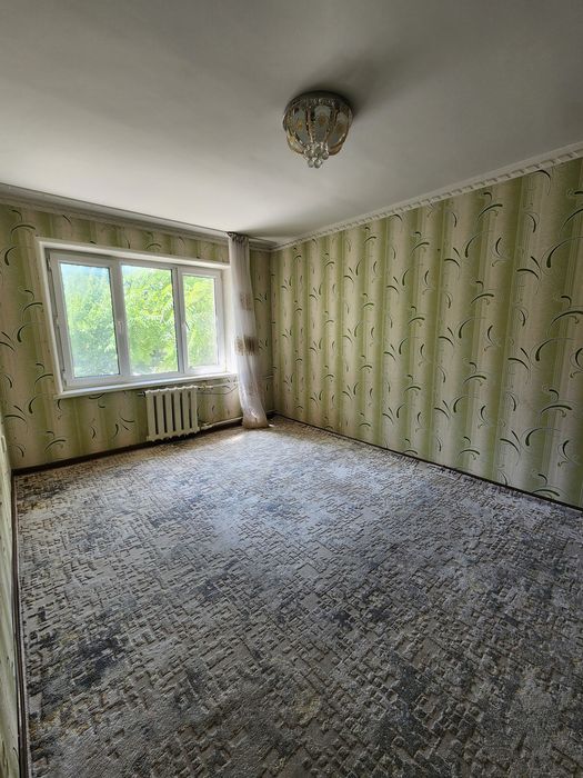 1 хонали уй ижарага берилади Оилага.