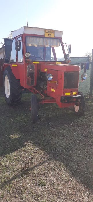 Vând tractor Renault 45 cp