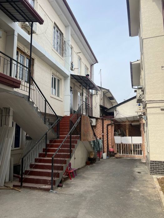 Mirzo Ulug‘bek 25m kvadrat uy sotiladi