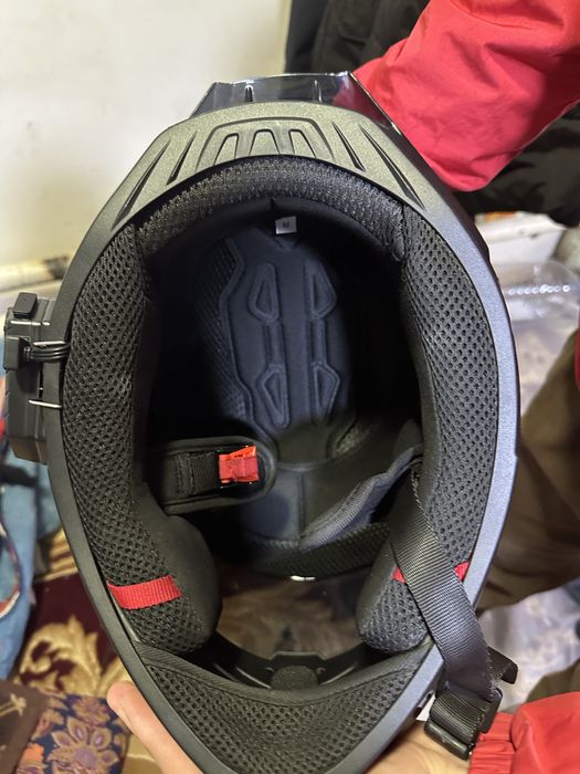 мотошлем почти новый