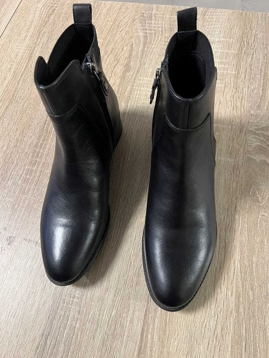 Зимни женски боти Geox