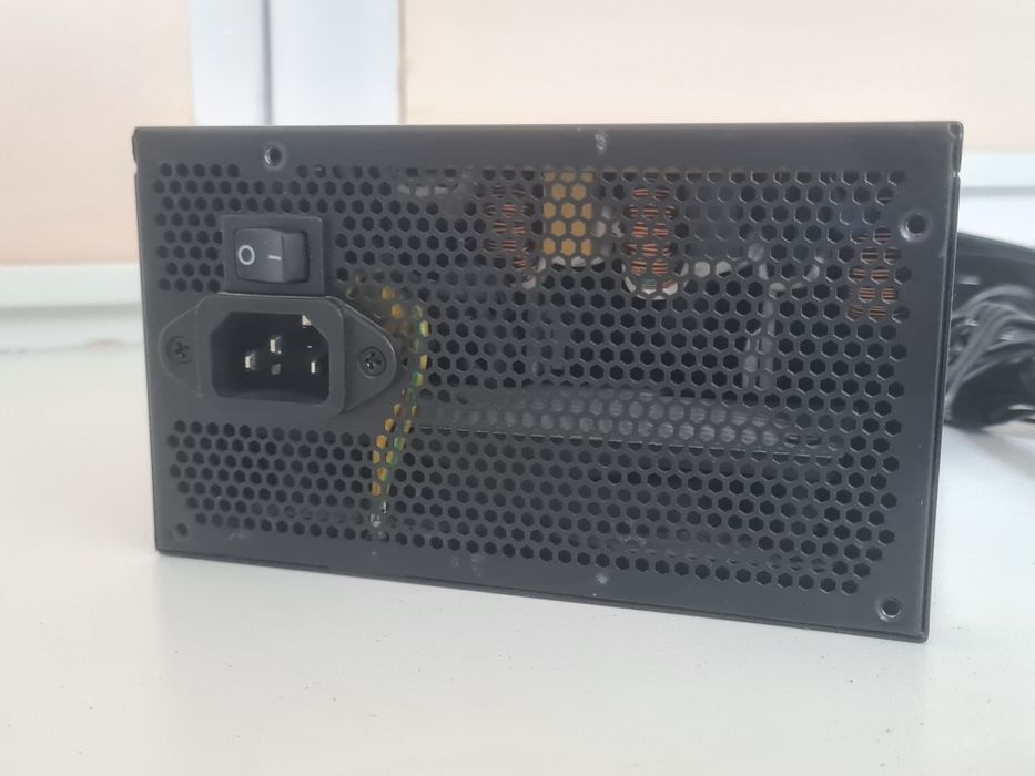 Блок питания AeroCool AERO BRONZE 550W