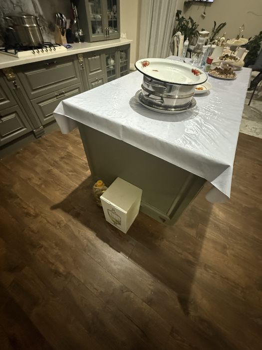 Кухня гарнитур сатыладылады