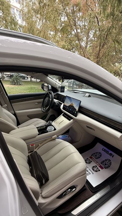 Продается Huawei Aito M7 Hybrid