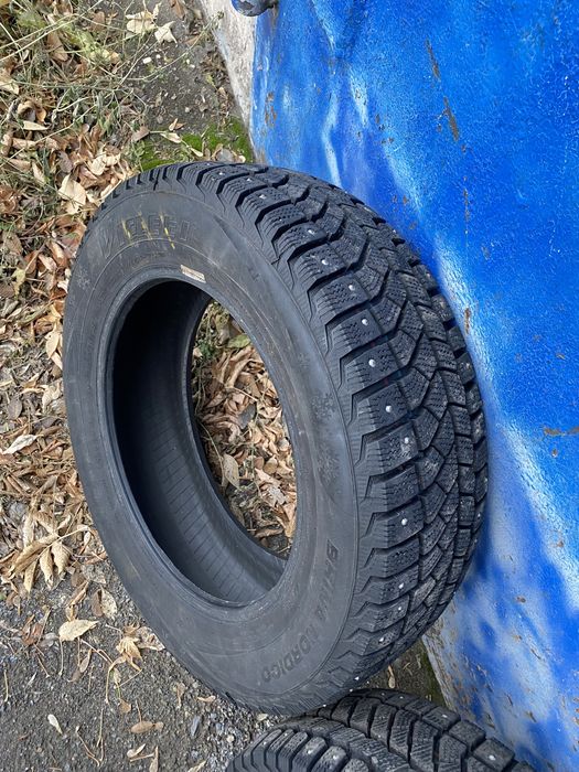 Продаю зимные шины на 15