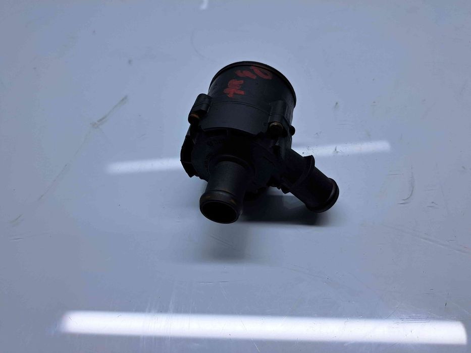 Pompa recirculare apa  AUDI A3 Sportback (8VS, 8VM) [Fabr 2013-prezent