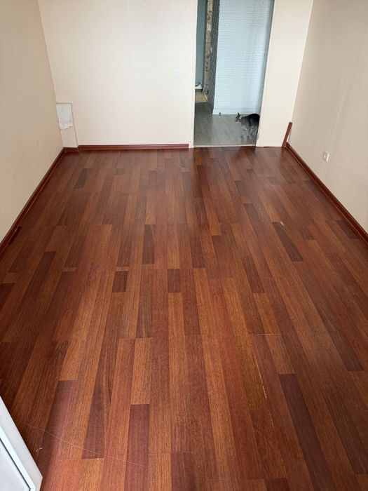 Ламинат 13,5м2 , торг