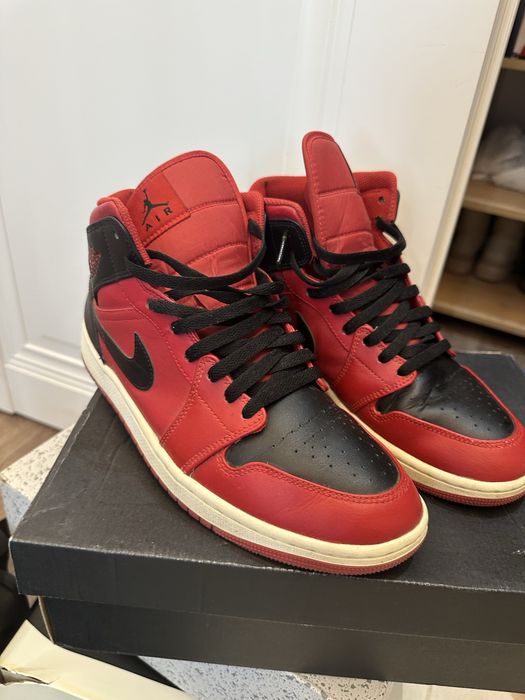 Кроссовки Air Jordan 1 Mid 9.5us