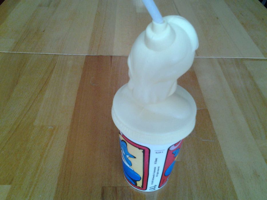 **Aladdin, pahar cu pai