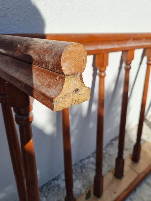 Balustrada din lemn pentru scara interioara