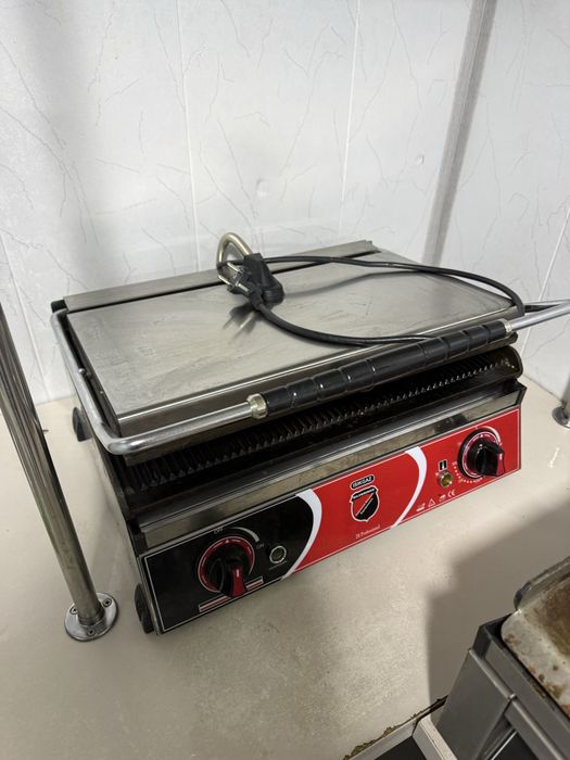 Тостер продаю состояние хорошое