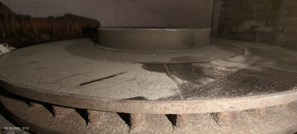 Диски тормозные продаются