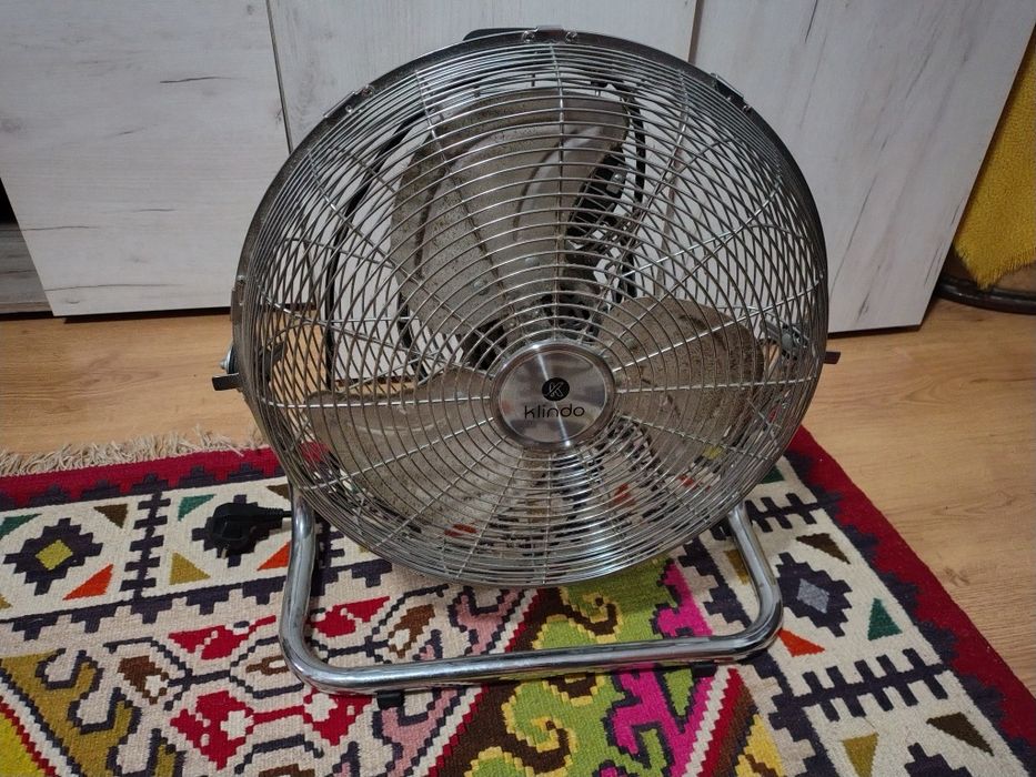 Ventilator cu trei viteze
