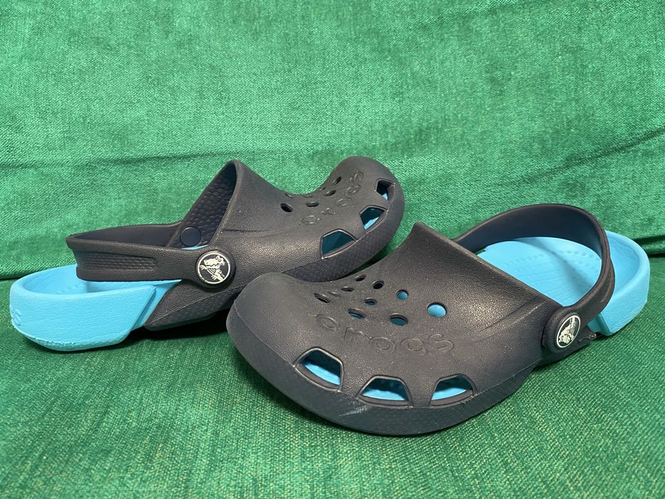 Papuci Crocs pentru copii, marimea J1 (32/33)