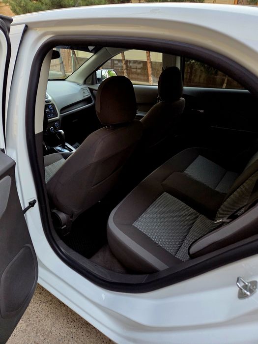 Chevrolet Cobalt 2024 — 6