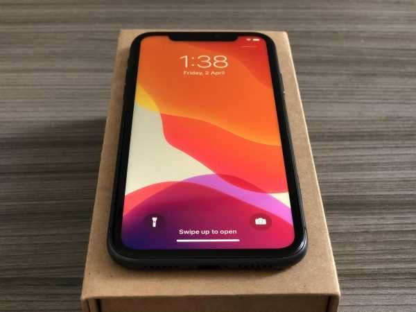 Iphone 11 БАТЕРИЯ - 2 ГОДИНИ ГАРАНЦИЯ - 64GB