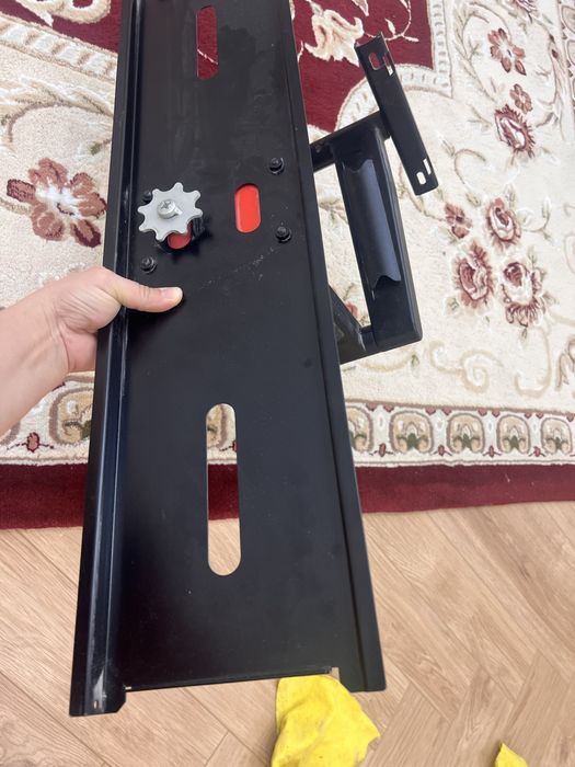 Кронштейн для телевизора