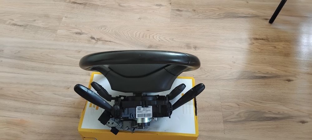 Мултифункционален волан с аербег airbag и лентов кабел + лост за мигач