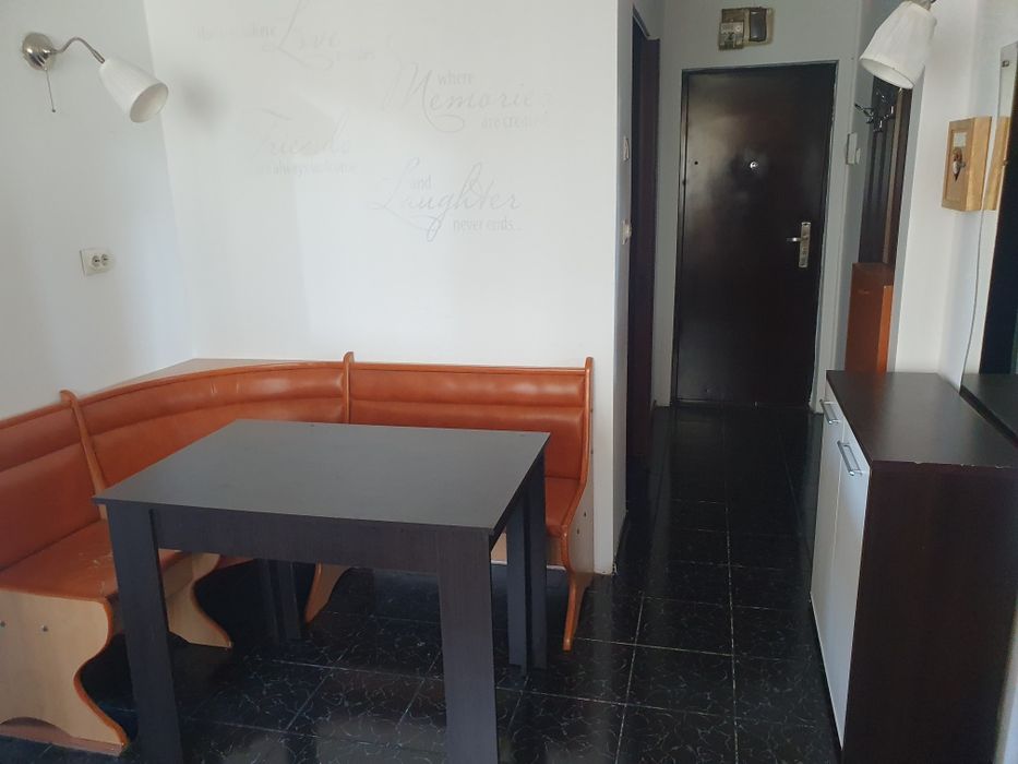 Proprietar vând apartament 2 camere Luica