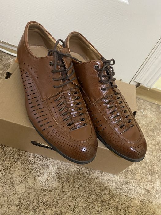 Продам мужские туфли